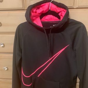 Nike sweatshirt with hood and thumb holes